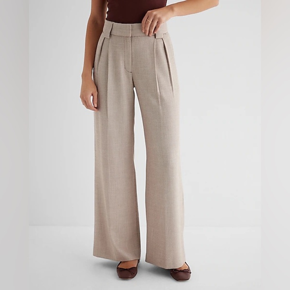 NWT Express Women’s “Stylist” High Waisted Textured Wide Leg Trouser
